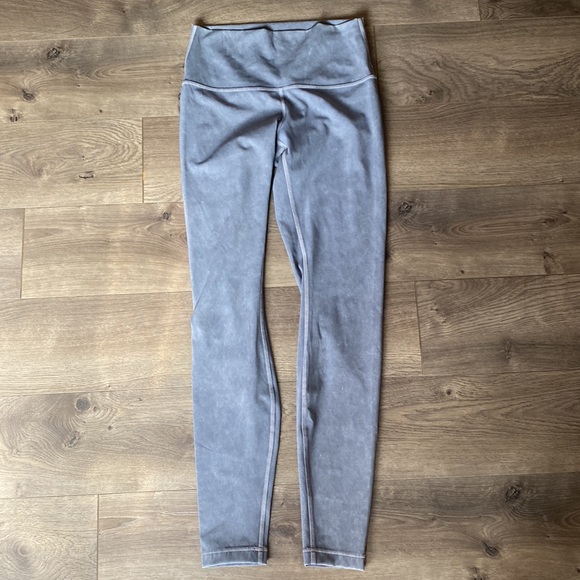 Lululemon Wunder Under Hi-Rise Tight Snow Washed Size 6 Washed Luna 28" - Picture 7 of 12